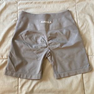 Aurola shorts - size small